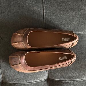 Duluth Trading Co Brown Flats